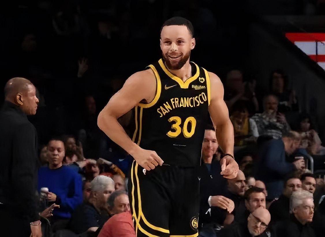 包含库里关键节点战术调整,公牛带队取胜!的词条 包含库里关键节点战术调整,公牛带队取胜!的词条