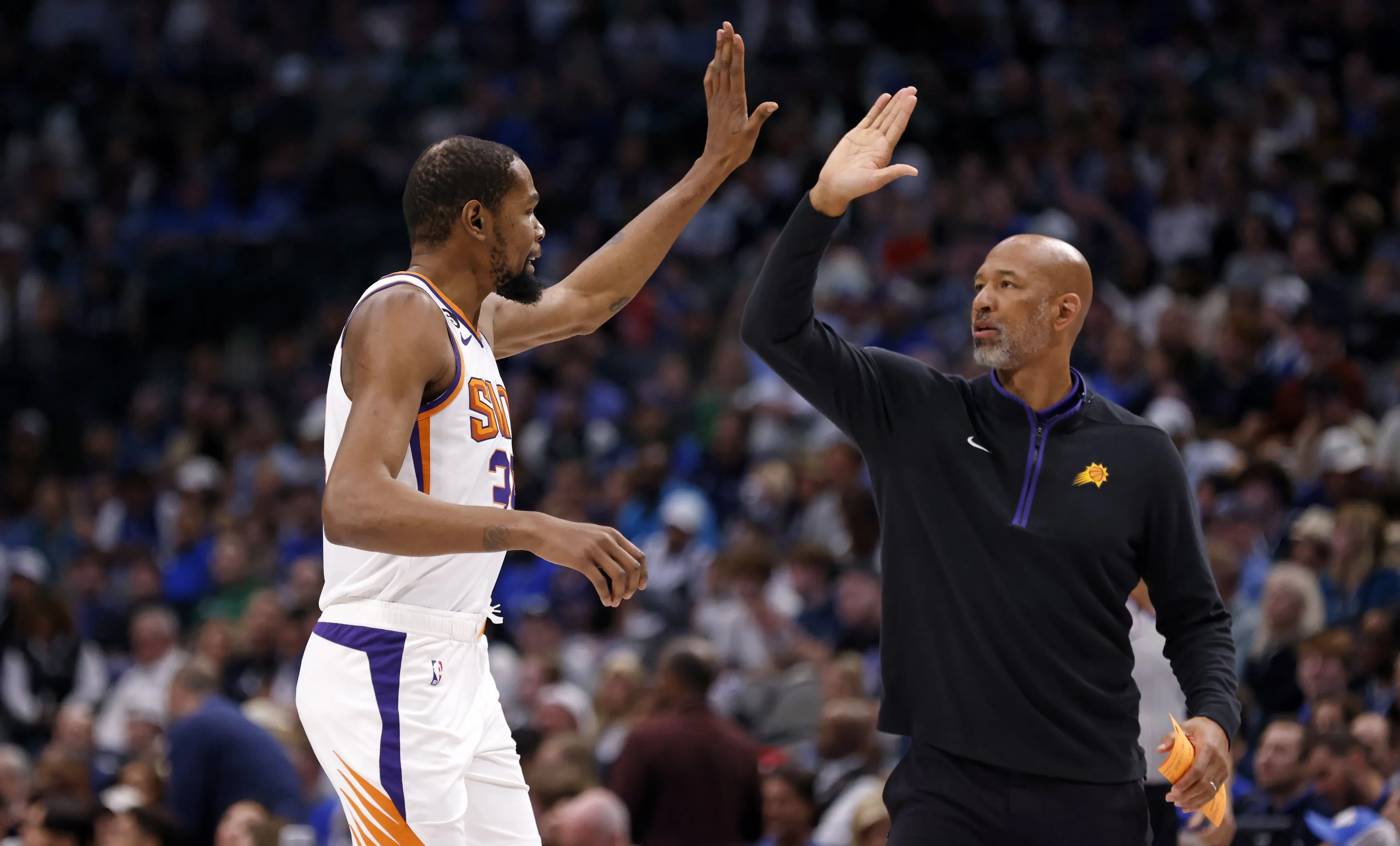 休斯敦火箭训练开放日，今晨战术微调引欢呼，意甲在即，赛季目标并未改变的简单介绍爱游戏